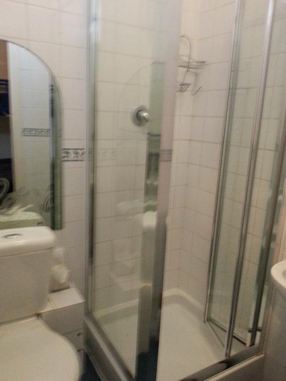 Strides Hotel Blackpool Bilik gambar